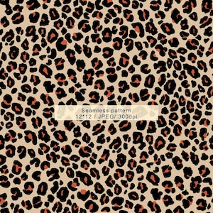 Puede incluir: Patrón de estampado de leopardo sin costuras en colores beige, negro y óxido. El diseño presenta manchas negras irregulares con centros de color óxido sobre un fondo beige. Incluye el texto "Seamless pattern 12*12 / JPEG/ 300dpi."