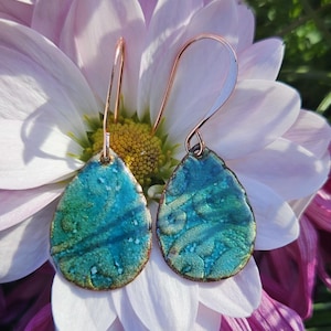Pendientes de esmalte de cobre terroso