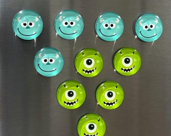 Imanes de vidrio para refrigerador con la temática de Mike y Sully de Monster's Inc.: una excelente idea de regalo para los aficionados a los peces de Disney Cruise, las aulas y los maestros.