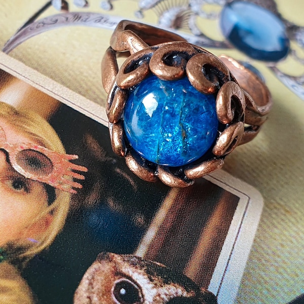Ring of the Eagle of Knowledge and Wisdom - A magnificent apatite on a copper ring
