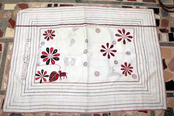 Antique kantha embroidery hand Quilted from East Bengal Vintage Quilts wall decor quilts. home decor and collectable table cover