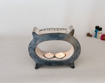 Essential Oil Burner, Ceramic Handmade, Raku Fired, White Crackled, Oil Warmer, Oil Diffuser, Wax Melter, One Of A Kind, Aromatherapy.