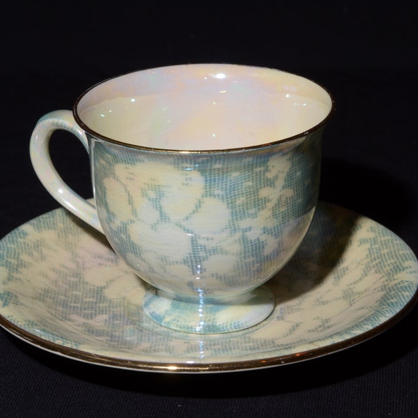 ROYAL WINTON Grimwades blue teacup lusterware turquoise blue teacup and saucer set England brocade chintz 1930s iridescent DAMAGED