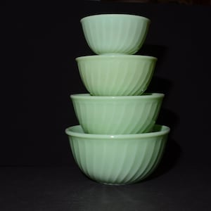 FIRE KING Jadeite Jadite Swirl Mixing Bowl Set of 4 Milk glass Vintage 1950s nesting bowl classic serving bowl image 1