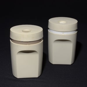 Vintage TUPPERWARE salt and pepper shaker set almond midcentury retro made in Canada 1471-12