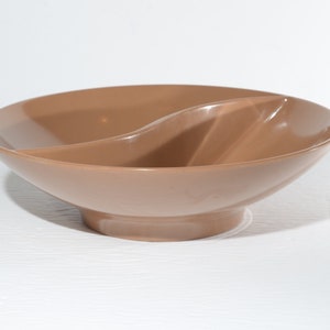 Vintage MELMAC Maplex brown Footed Divided Serving bowl Mid century Hard Plastic Melamine 8 3/4 inches in diameter round