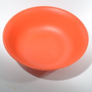 Vintage acca-accalac oranje grote kom salade 3 liter mengkom hard plastic David Douglas retro midcentury plastic 96 oz