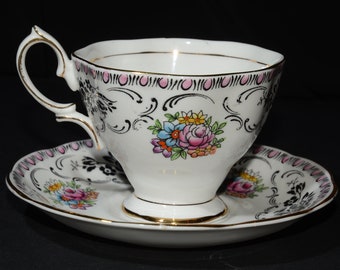 ROYAL ALBERT Damask Footed Teacup and saucer pink floral 2694 flower Gold Rimmed England Vintage Bone China Malvern Shape