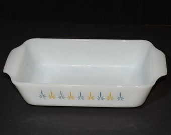 FIRE KING Milk glass Loaf pan Candlestick 'Candle Glow' Pattern 1960s baking dish Anchor Hocking Casserole dish Vintage 1 QT