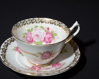 AMAZING Collingwood Bone China Teacup and saucer pink cabbage rose green leaves Gold Rimmed England Vintage widemouth 446