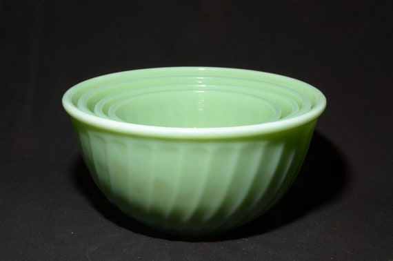 Vintage Jadeite Bowl - 1950's Green Milk Glass Fire King Oven Ware