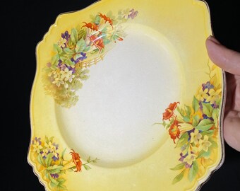 ROYAL WINTON Grimwades Yellow Squared 1930s Dinner Plate 9 3