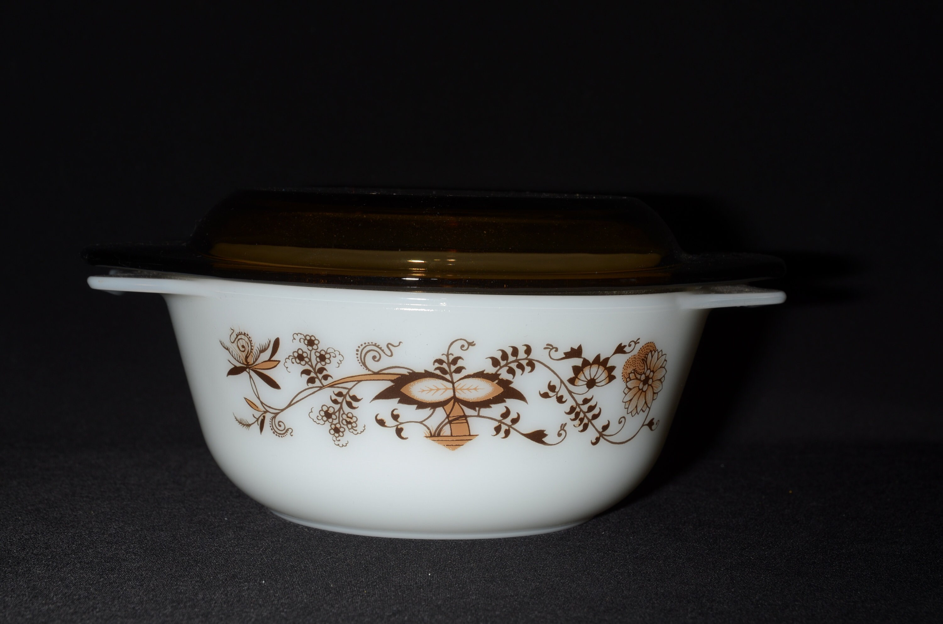 PYREX England JAJ Small Brown Vine Round Casserole Dish | Etsy