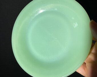 FIRE KING Jadeite Restaurant Ware Bread and Butter Plate 5 1