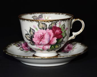 Taza y platillo con rosas grandes rosas y ribete dorado. Hecho en Japón. Regalo ideal para enamorados. San Valentín, cumpleaños. Estilo vintage romántico. Porcelana con rosas.