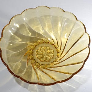 Vintage Hazel Atlas Amber Glass serving bowl 9 inches Capri Swirl Pattern mid century salad bowl yellow gold honey