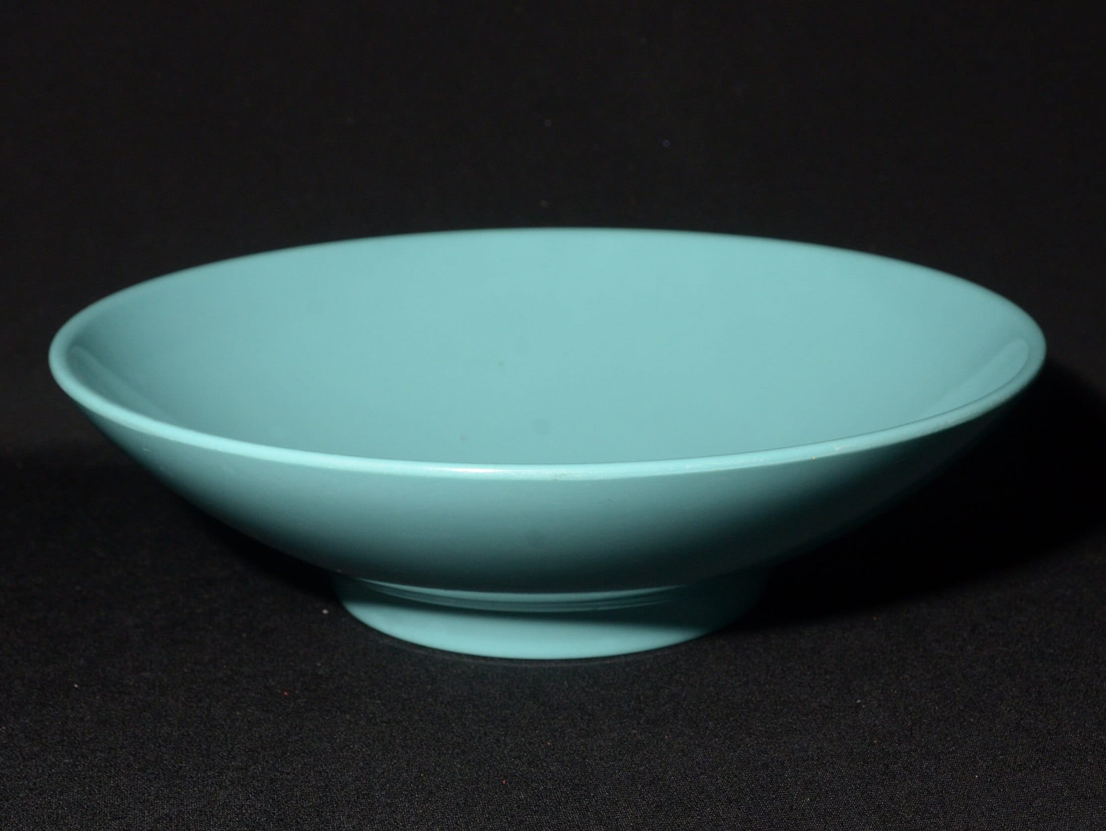 Green Jadeite Bowl (YVO) (503) Green Jadeite Bowl (YVO) (503)