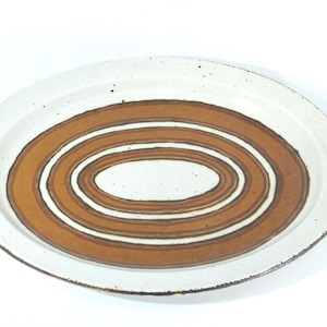 Plato de servir Stonehenge Midwinter Earth, Inglaterra, cerámica marrón, decoración de granja de los años 70, difícil de encontrar.