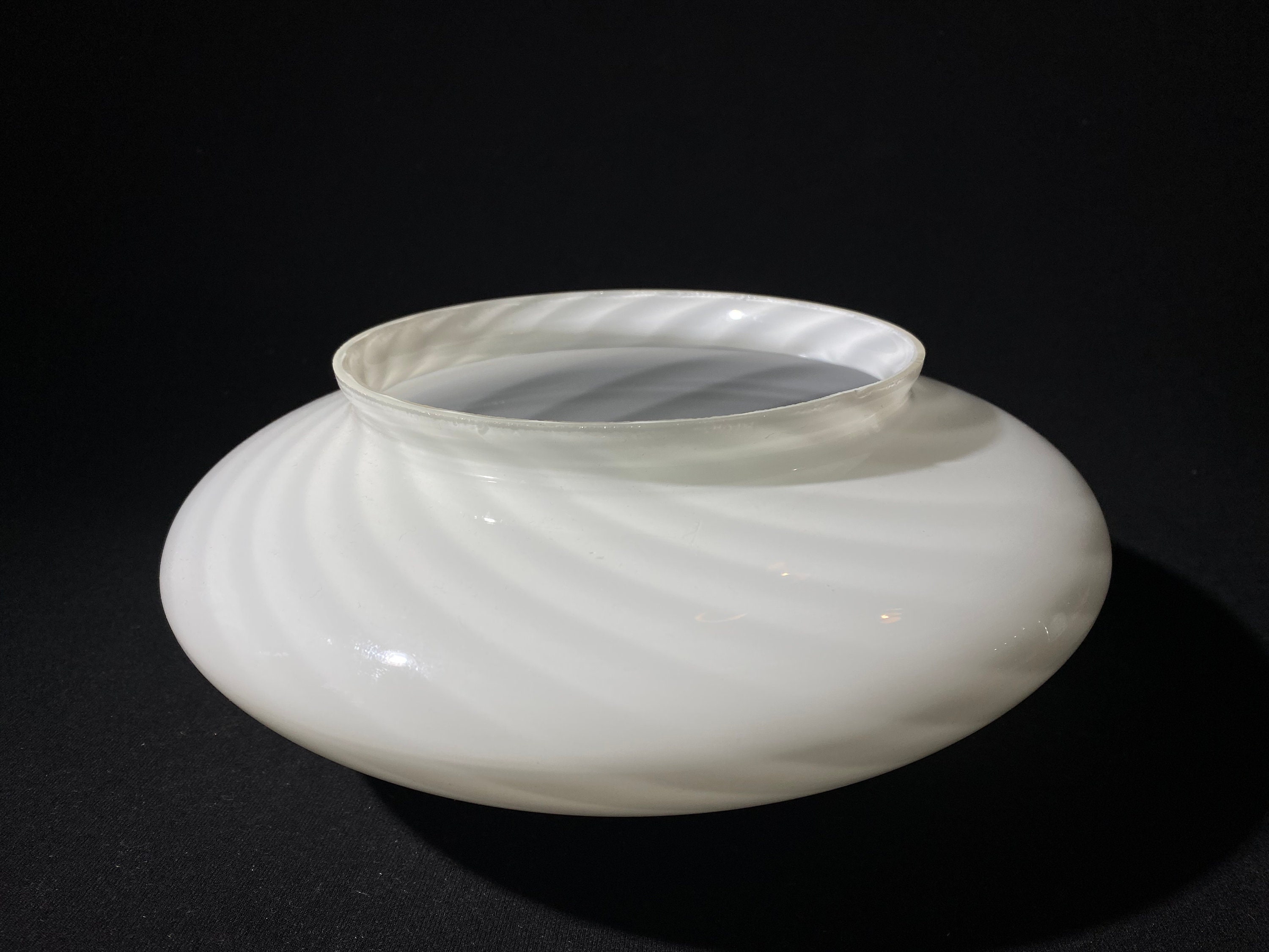 Vintage Murano White Swirl Glass Ceiling Lamp Light Globe Round 10 ...