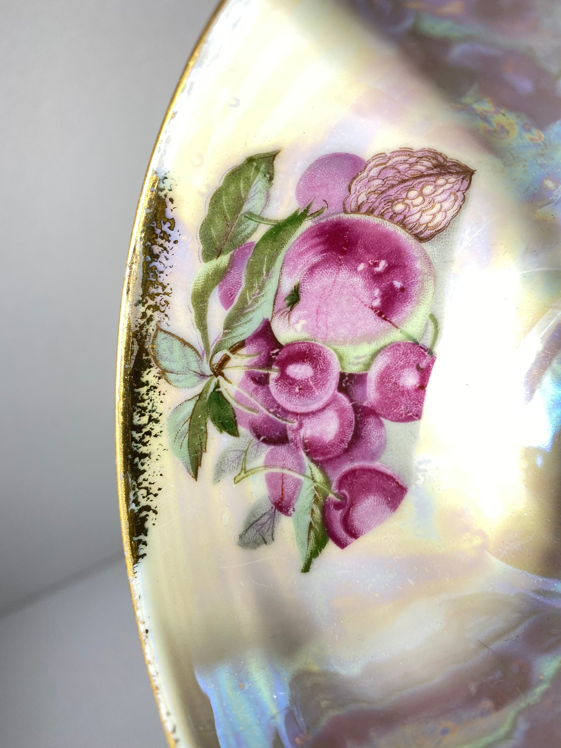 買い誠実 Shafford Vintage Iridescent Saucer and Teacup Footed Japan 小物