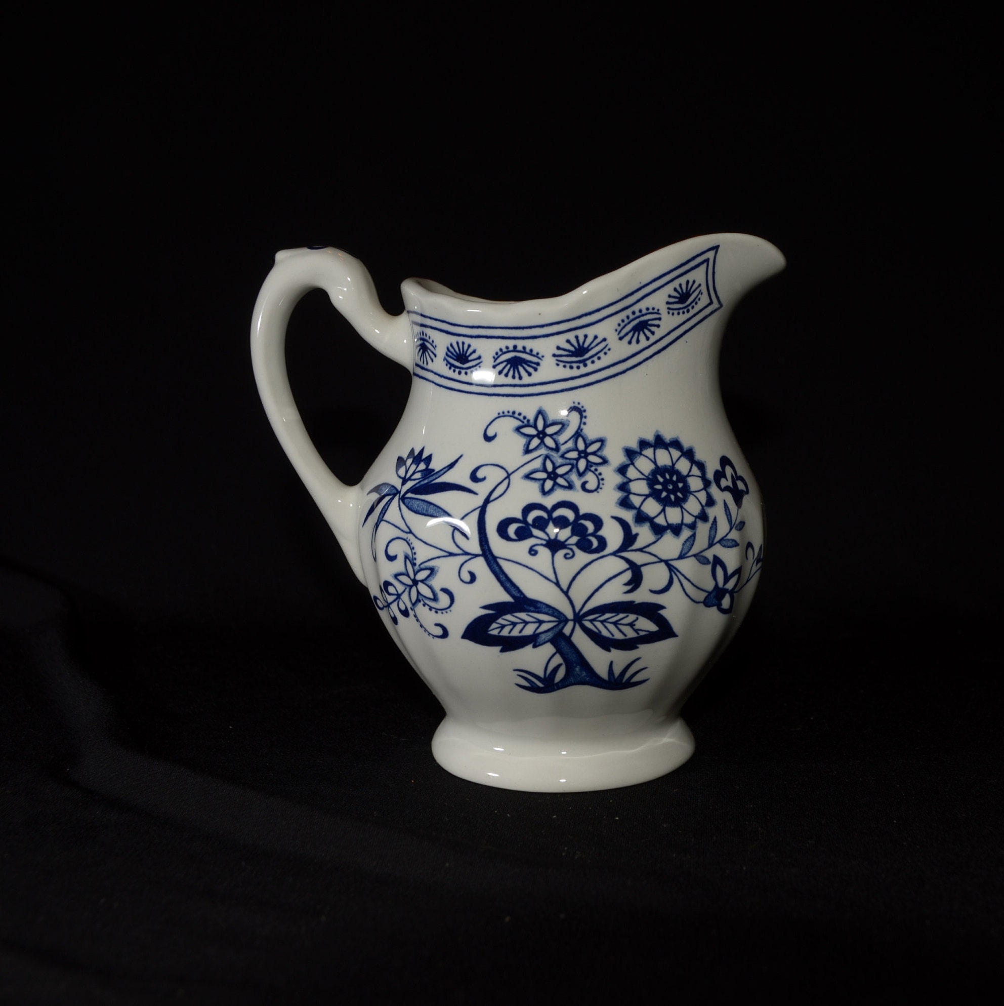 J&G Meakin Classic White Blue Nordic Creamer Sugar Bowl Set