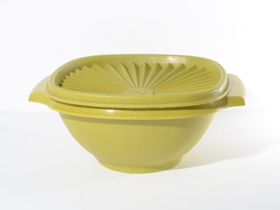 Vintage TUPPERWARE 840 Servalier Olive Green Bowl Snap on Lid Canada Handle  Scratches Green 