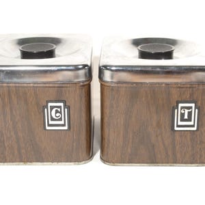 Ensemble vintage de 2 bidons en imitation bois avec couvercle chromé, thé, café, thé café, fabriqué au Canada, récipient de rangement en étain en métal, bouton noir de cuisine mcm