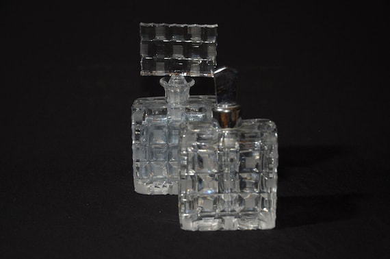 Vintage Clear vanity set Perfume Glass Bottle Glass Art deco Flacon Decanter decoration stopper chipped cut glass faceted ot