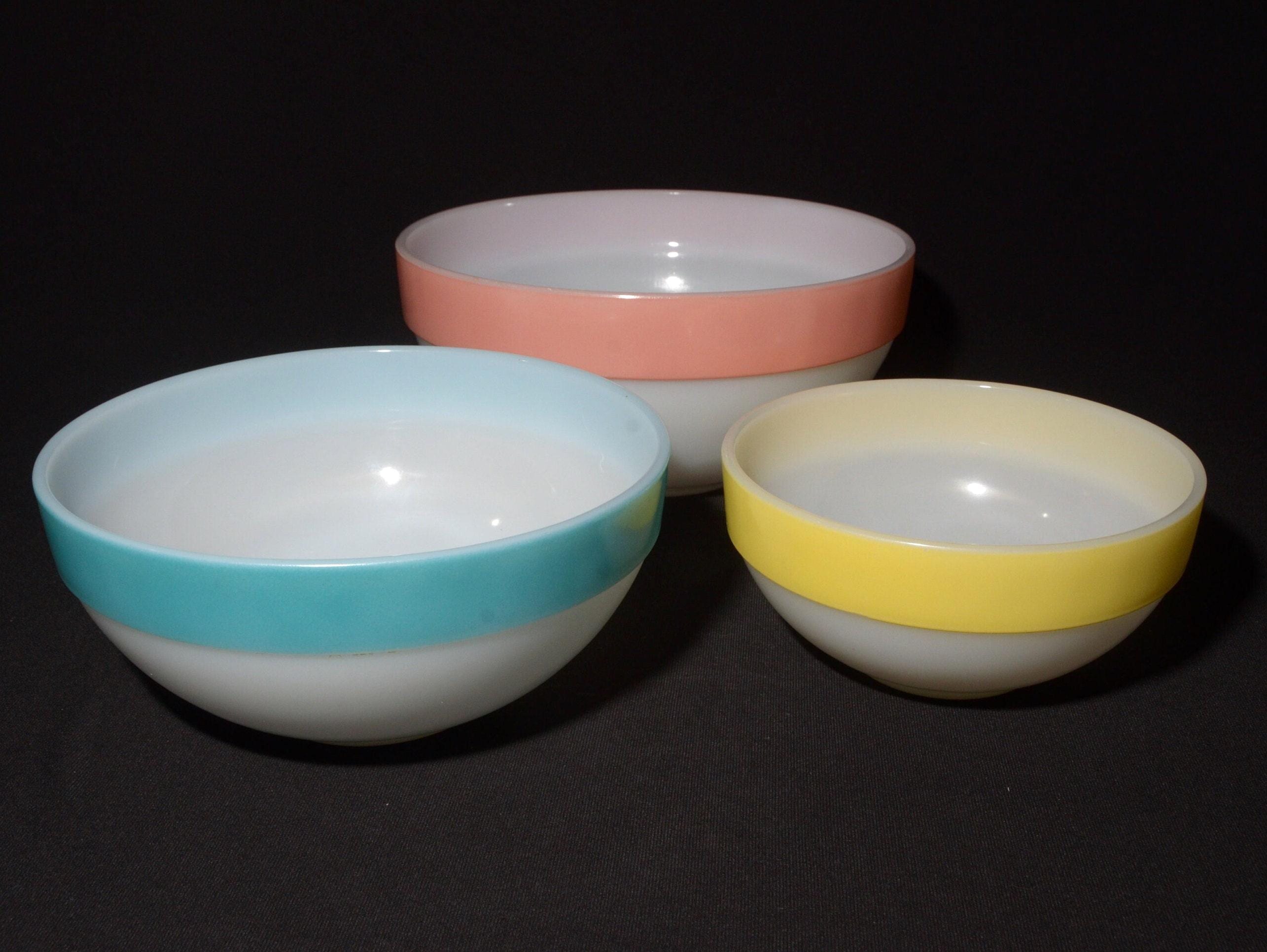 241 美品Fire King 3バンドボウル　2p アイボリー Fire King Colonial Band Bowl Mixing Bowl Set of 3 Milk Glass