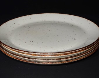 J & G Meakin England Lifestyle 4 small plate 6 1/4" off-white speckled in brown pottery 1970s farmhouse decor cottage table to oven OT