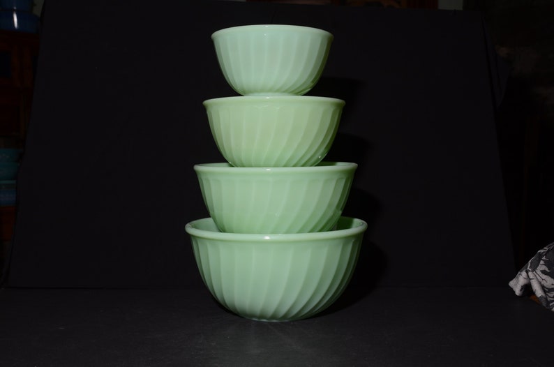 FIRE KING Jadeite Jadite Swirl Mixing Bowl Set of 4 Milk glass Vintage 1950s nesting bowl classic serving bowl image 1