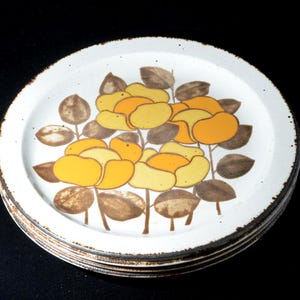 Juego de 4 platos llanos Stonehenge Midwinter Summer con flores amarillas y naranjas, color beige moteado en marrón, cerámica vintage de los años 70, estilo MCM, Inglaterra.