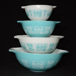 PYREX Amish Butterprint Set of 4 Turquoise Cinderella Nesting bowls 441 442 443 444 Vintage Pyrex Mixing Bowls 1950s EXCELLENT condition ot1