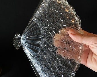 フェントン扇形デイジーボタンサービングプレートヴィンテージ