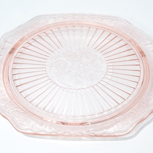 Âncora Hocking MAYFAIR prato de bolo de vidro rosa aberto depressão rosa vintage depressão rosa vidro rosa vidro prensado DANIFICADO
