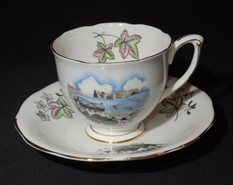 QUEEN ANNE Fine Bone China tea cup and saucer Perce Rock Québec Canada Gold Rimmed England Vintage memorabilia leaf souvenir teacup Percé