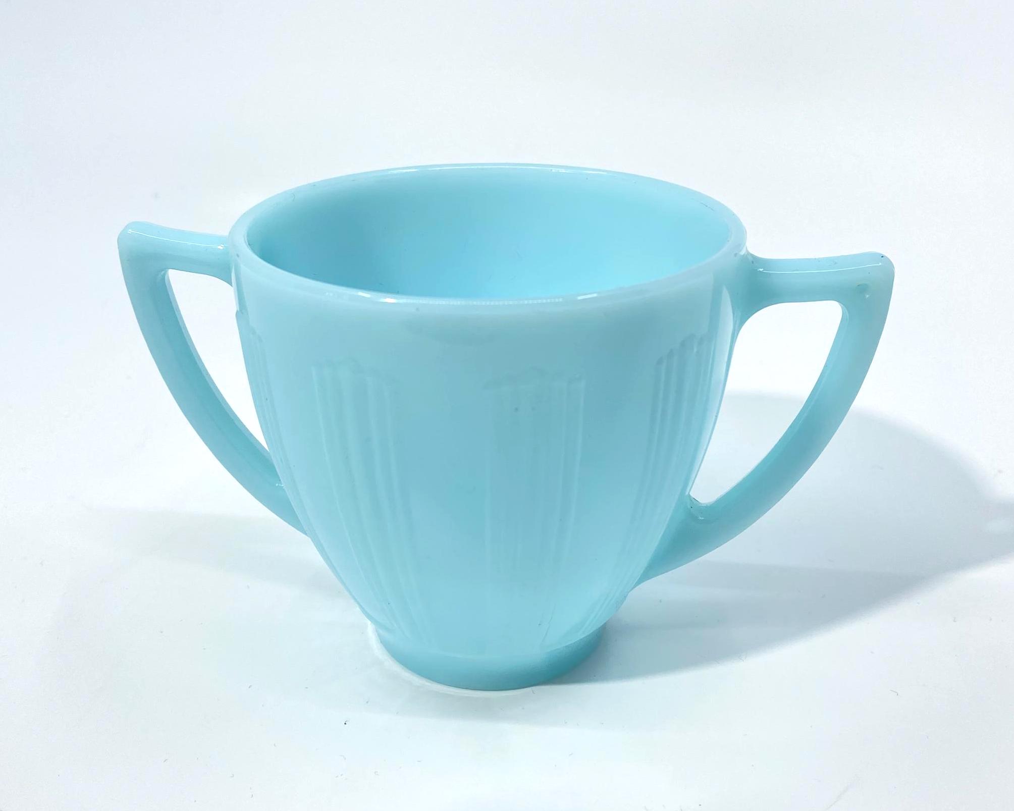 カナダパイレックス　ロビンスエッグブルー　ソーサーのみ Robin Egg Blue Pyrex - Etsy Canada