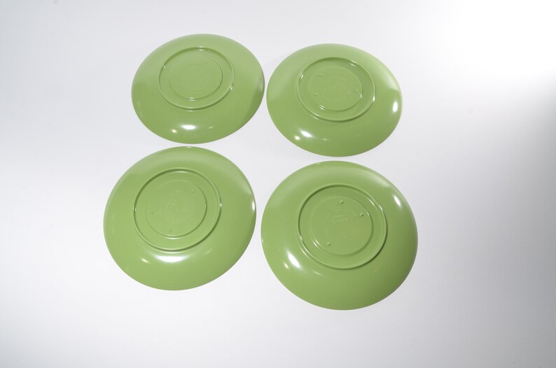 Vintage Set of 4 avocado green MELMAC Maplex Teacup and saucer sets Mid century Hard Plastic Melamine cups mug Canada Quality Dinnerware image 6