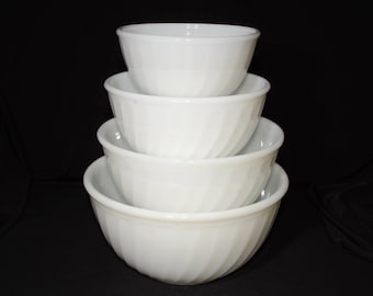 Vintage Ivory FIRE KING Swirl Ovenware| Mixing Bowls Set of Four