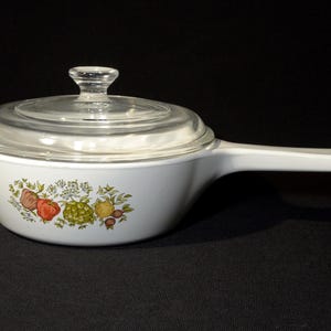 CORNING Ware Vintage Spice of Life 1 Pint Garnek P-81-B z pokrywką szklaną Naczynie żaroodporne Pyroceramic Pyrex z pokrywką menuette 600 ml SOL USA P81B