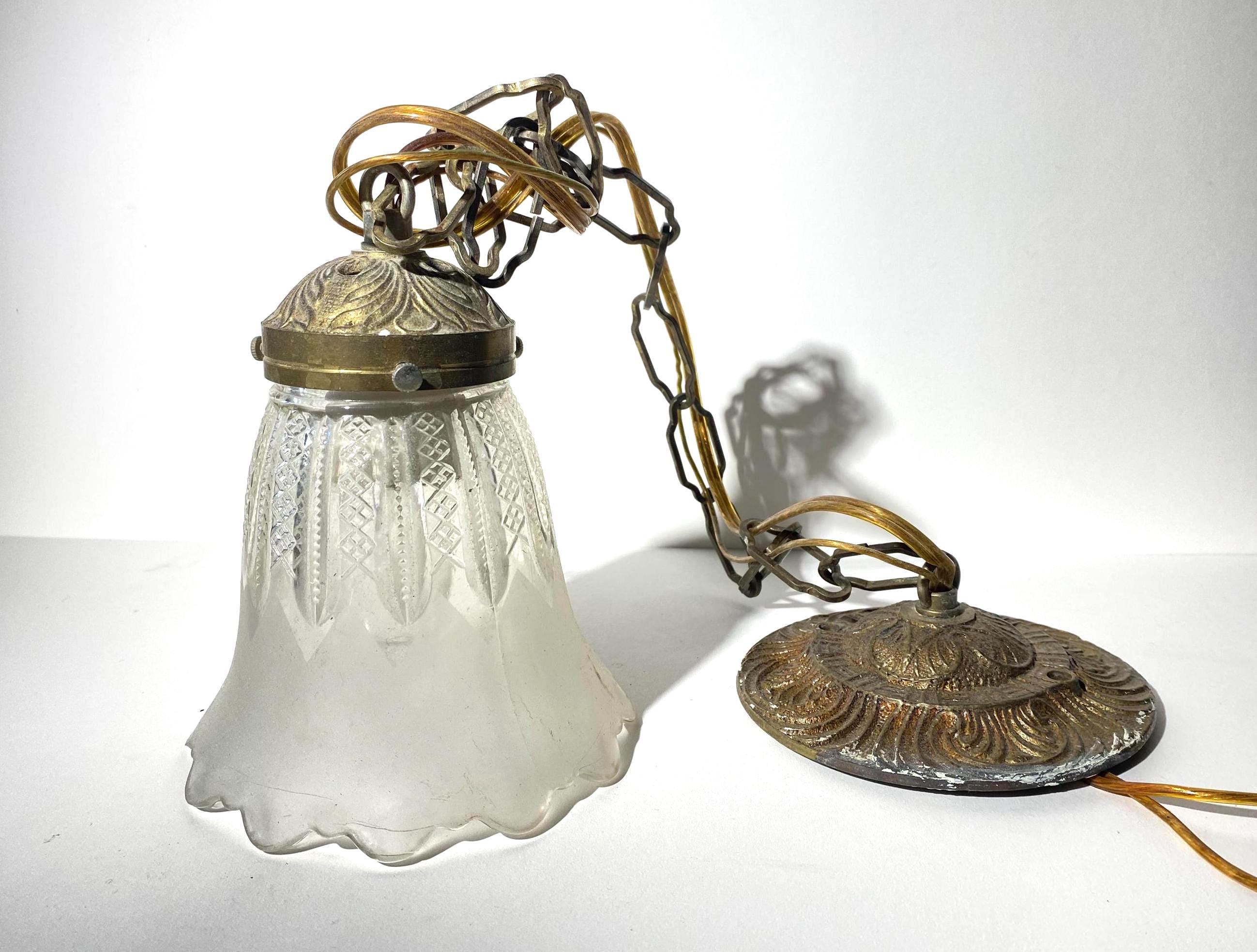 ヴィンテージフロストフラワースタイルのシェードガラス天井取り付け