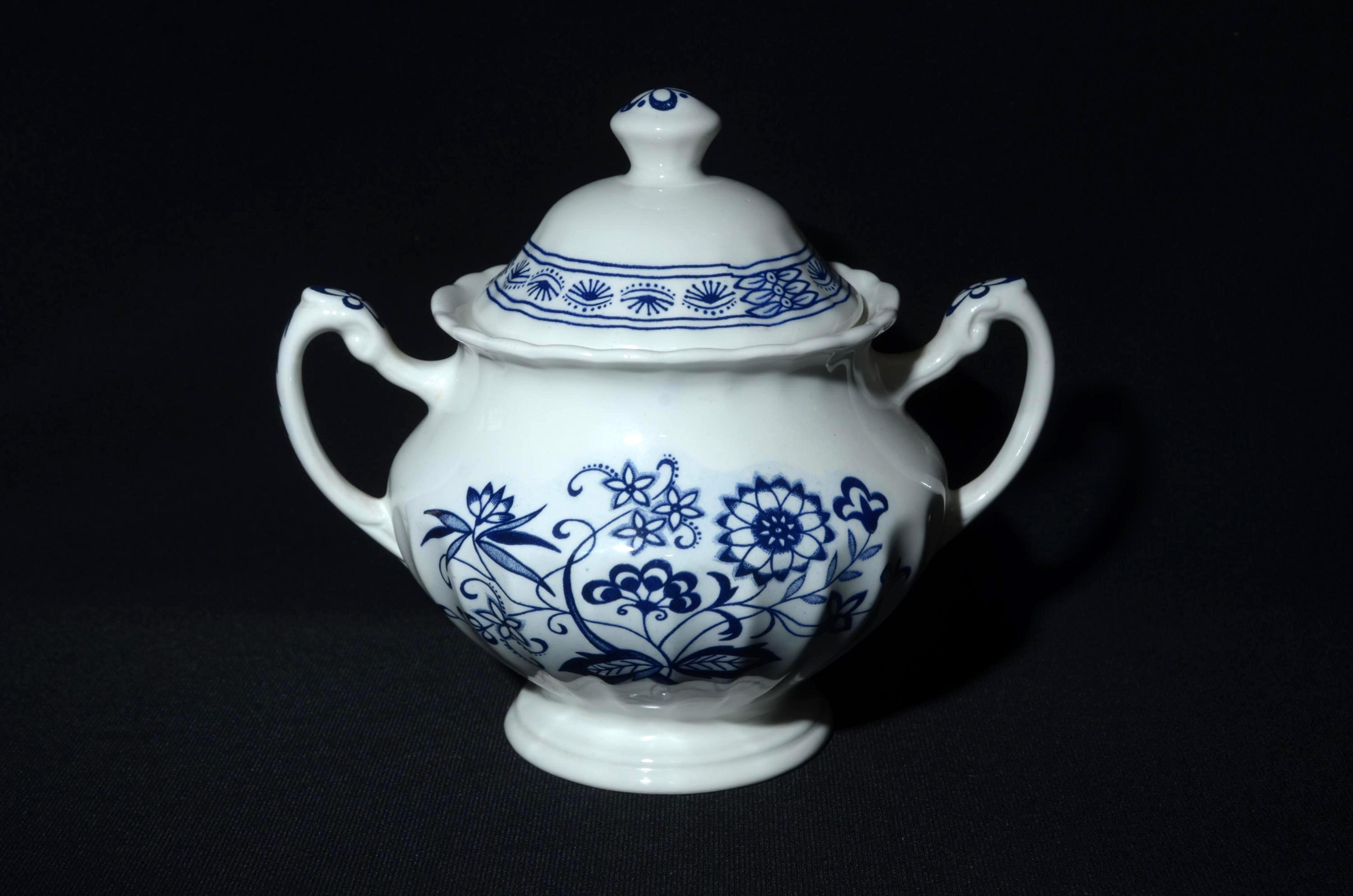 J&G Meakin Classic White Blue Nordic Creamer Sugar Bowl Set Lid