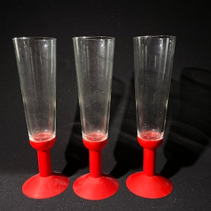 Set of 3 Bodum Oktett Red Champagne Flutes Space Age Plastic pilsner Glasses footed drinking MCM Drink Set Barware removable stems