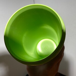 Vintage TUPPERWARE lime green 261 Drink Keeper Handolier 48 oz Pitcher 9 inches Container Pour-all Seal w/cap/flip top lid pour spout Canada image 6
