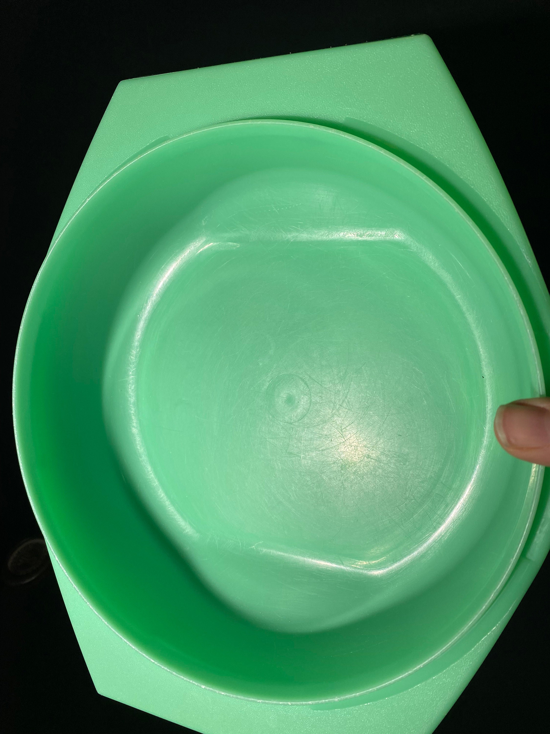 Vintage Jadeite Green Tupperware Grater Bowl #786/ Vintage Tupperware Grater