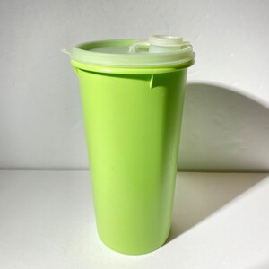 Vintage TUPPERWARE lime green 261 Drink Keeper Handolier 48 oz Pitcher 9 inches Container Pour-all Seal w/cap/flip top lid pour spout Canada image 10