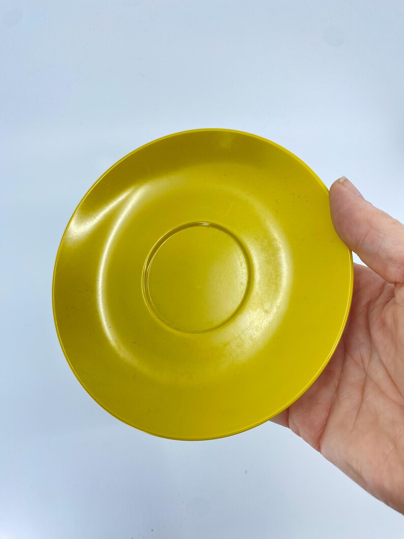 Vintage Set of 4 MAPLEX Melmac Mustard yellow Teacup and saucer yellow Mid century Hard Plastic Melamine Camping cups 8 pc image 8