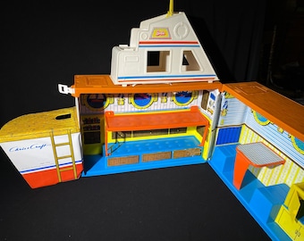 Vintage Barbie Chris Craft Yacht Folding Dream Boat 7232 7773 1973 Canada boat Ship Mattel carrying case Play Toy Collectible