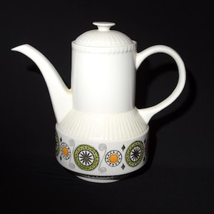 Vintage Kathie Winkle Renaissance coffee pot Staffordshire Rushstone tea pot England geometric black green orange teapot ot