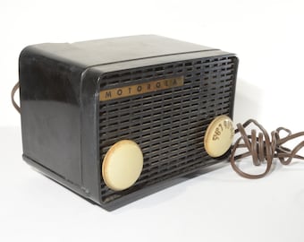 Vintage Plastic Radios - From the 40' & 50's - Etsy